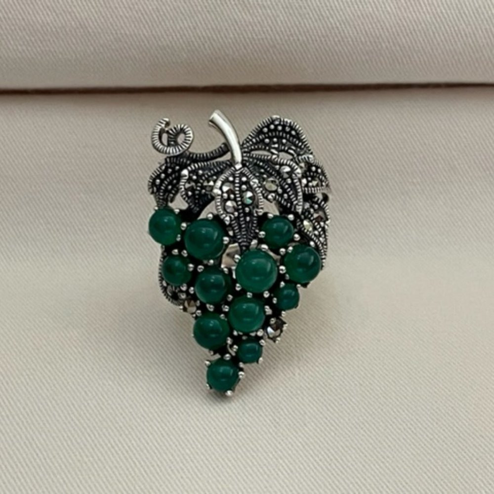 Sterling Silver Green Grape Statement Ring - image 1